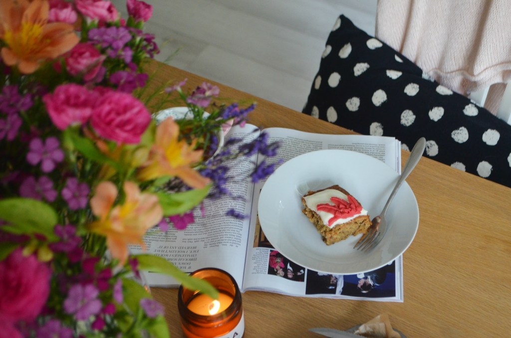The Cardiff Cwtch: Easy Carrot Cake Traybake with Cream Cheese and Cinnamon Frosting