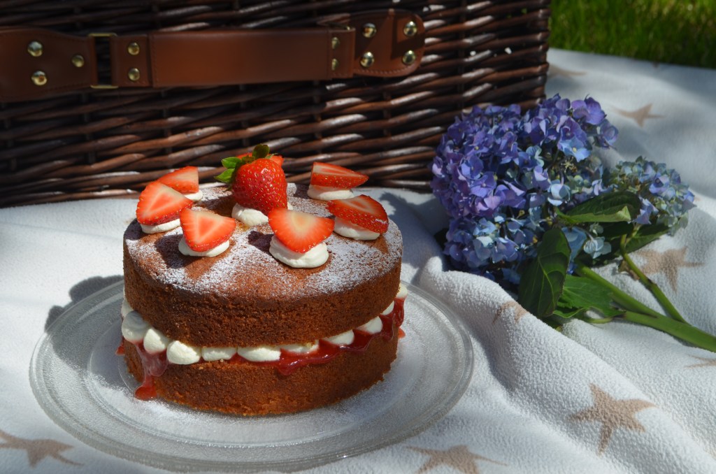 Picnic Perfect Victoria Sandwich Cake - The Cardiff Cwtch - Welsh Lifestyle Bloggers